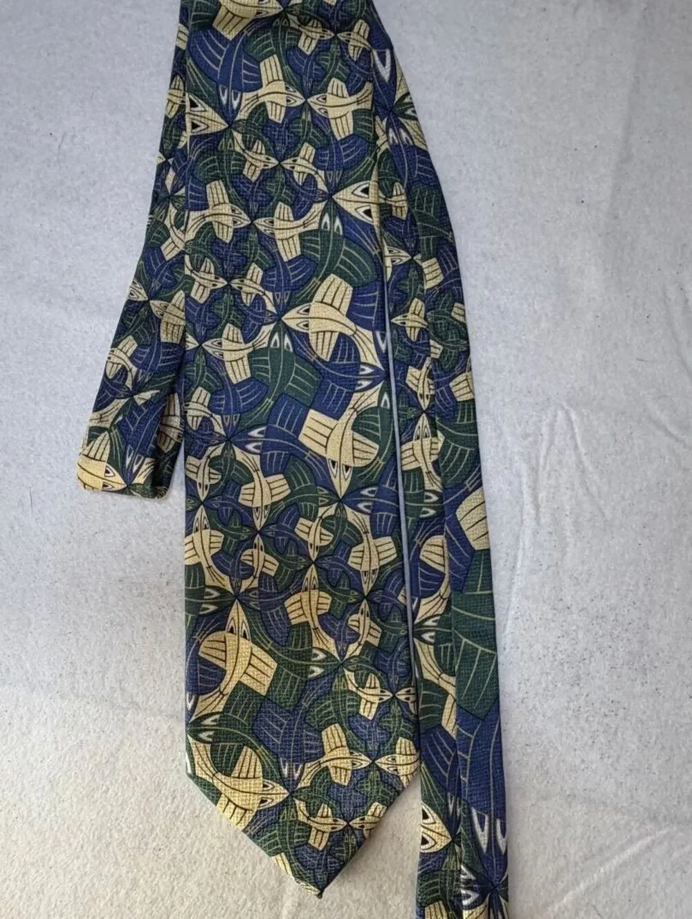 Vintage M.C. Escher 100% Silk Tie Made in Italy Square Limit Abstract Fish